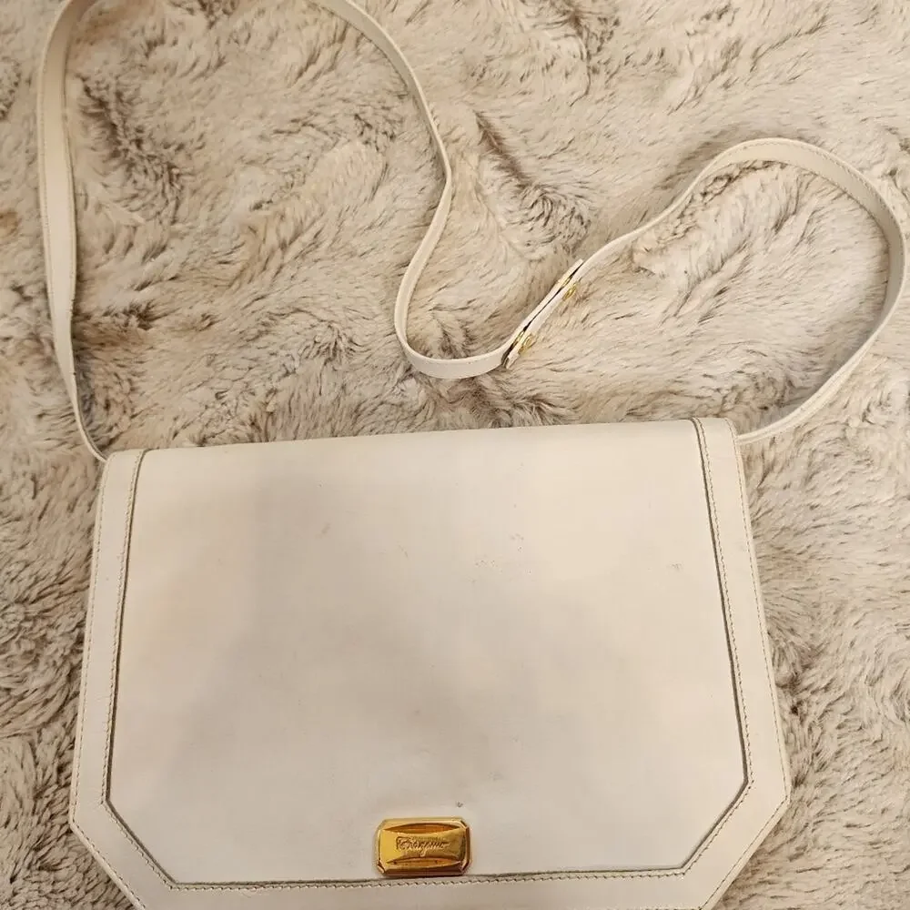 SALVATORE FERRAGAMO WHITE SATCHEL BAG
